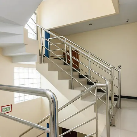 Reddoorz Plus @ Jalan Pemuda Jakarta-2